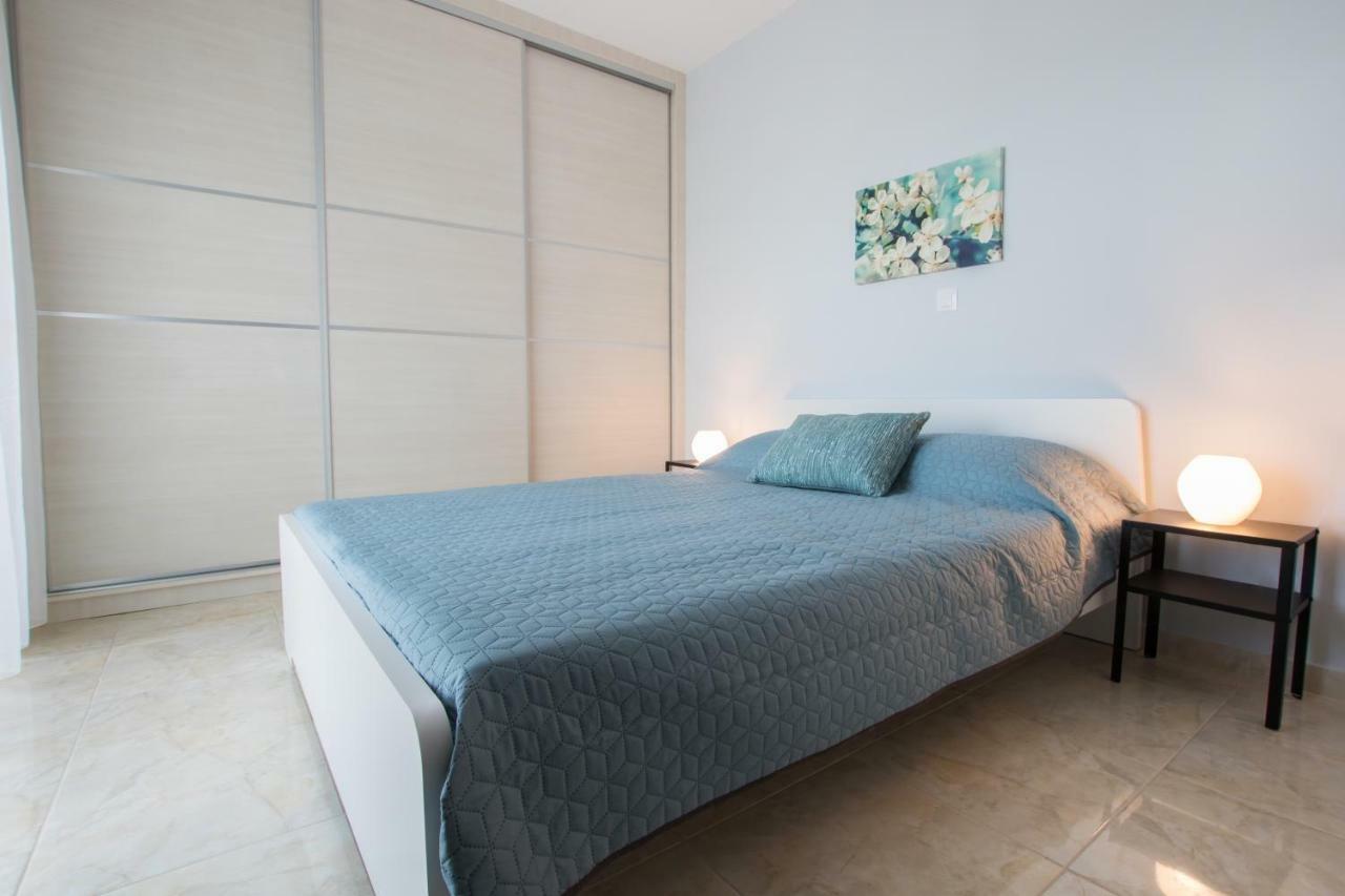 Aesthetic Apartment